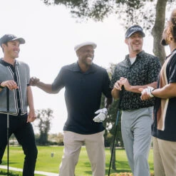 Cleveland Golf Launcher XL Halo Hybrid 18 Cleveland Golf Launcher XL Halo Hybrid -Wilson Shop Launcher XL Halo Hybrid Lifestyle lrg V2 1