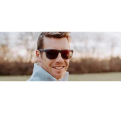 Tifosi Optics Swank XL -Wilson Shop TifosiSwankXL Liftstyle3